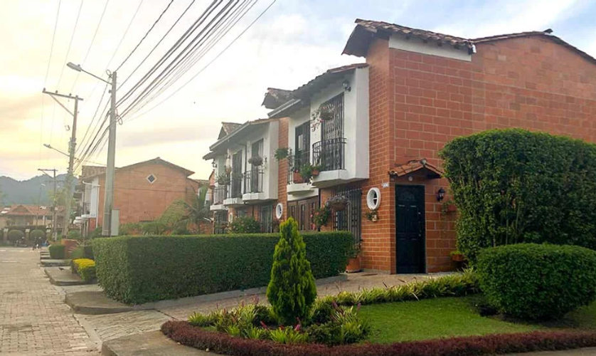 Casa de 3 alcobas en venta en La Ceja, 126 m² · foto 3 de 24