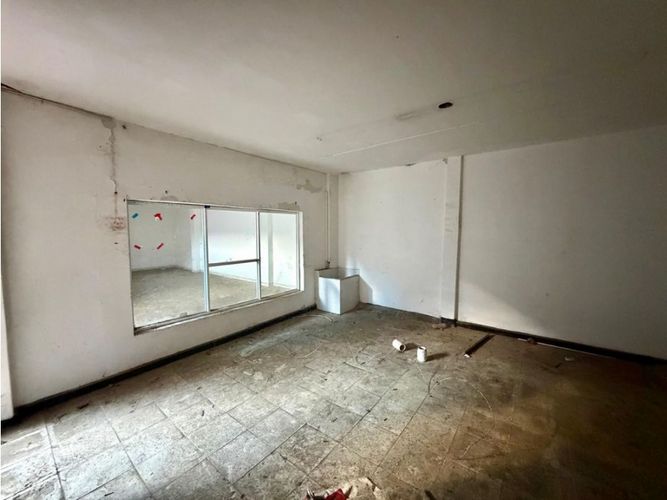 Bodega en arriendo en Santa Elena, Cali, 1600 m² · foto 11 de 24