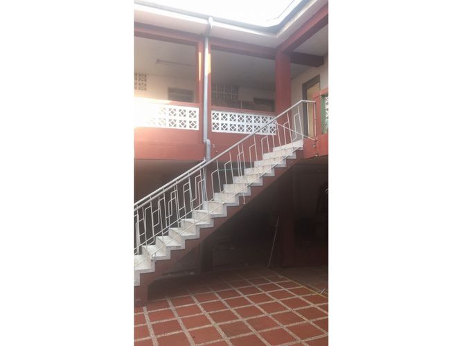 Bodega en arriendo en Santa Elena, Cali, 1600 m² · foto 21 de 24