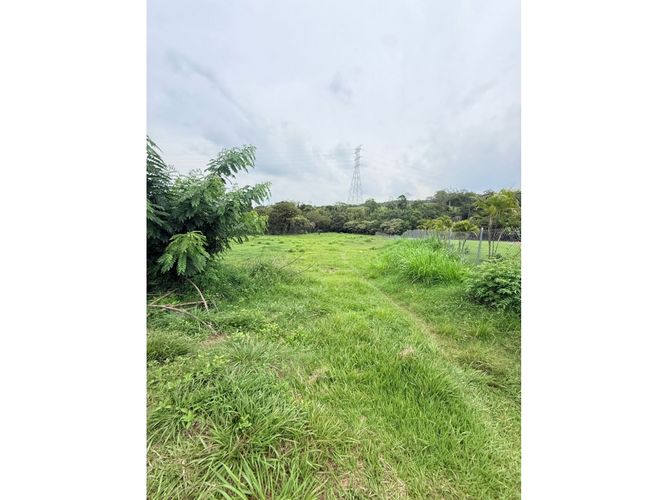 Lote en venta en Pance, Cali, 5470 m² · foto 3 de 14