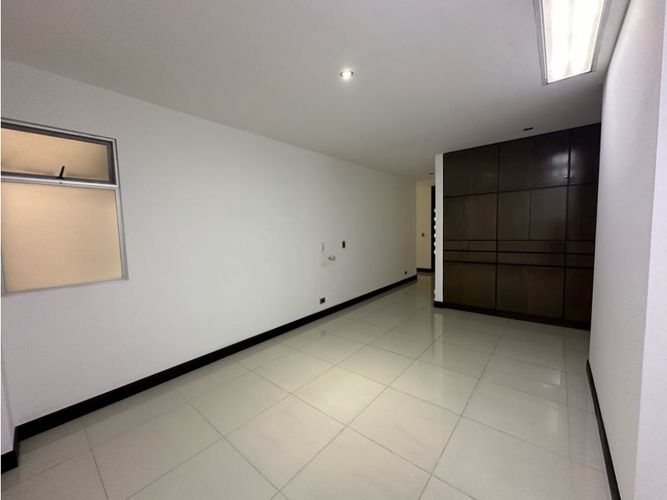 Apartamento de 4 alcobas en venta en Pance, Cali, 222 m² · foto 9 de 18