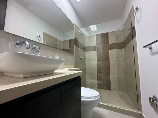 Apartamento de 4 alcobas en venta en Pance, Cali, 222 m² · foto 13 de 18