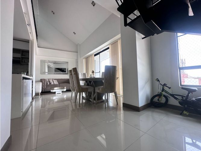 Apartamento de 3 alcobas en venta en Cuarto De Legua - Guadalupe, Cali, 168 m² · foto 4 de 18