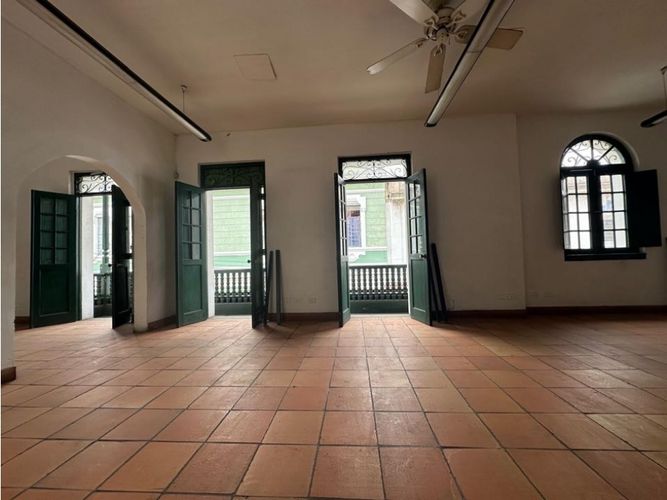 Edificio en venta en Santa Rosa, Cali, 378 m² · foto 2 de 17