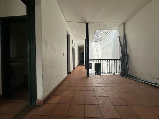 Edificio en venta en Santa Rosa, Cali, 378 m² · foto 10 de 17