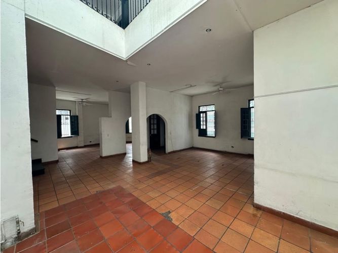 Edificio en venta en Santa Rosa, Cali, 378 m² · foto 11 de 17