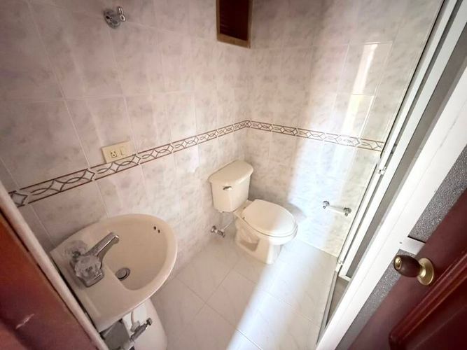Apartamento de 2 alcobas en venta en San Antonio De Pereira, Rionegro, 66 m² · foto 9 de 13