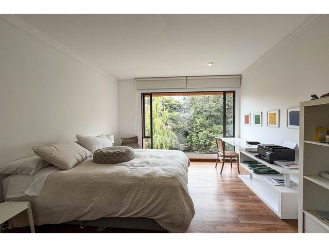 Apartamento de 3 alcobas en venta en Santa Barbara Alta, Bogotá, 305 m² · foto 20 de 21