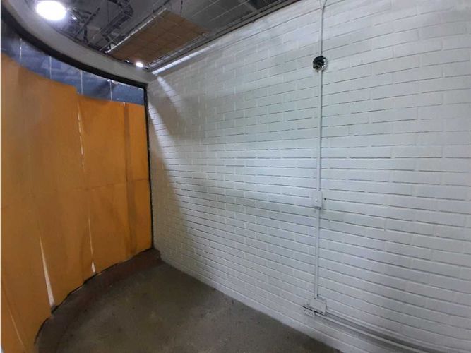 Local en arriendo en Villa Nueva, Medellín, 15 m² · foto 2 de 5
