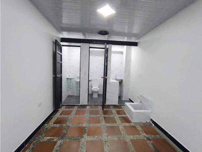Local en arriendo en Colon, Medellín, 50 m² · foto 3 de 5
