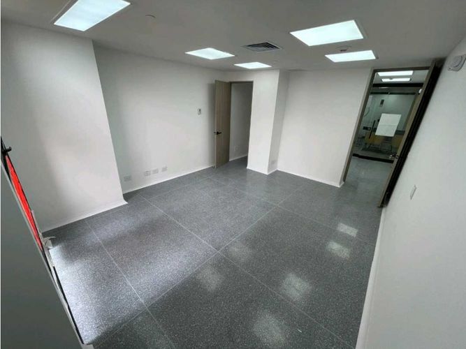 Consultorio en arriendo en San Diego, Medellín, 34 m² · foto 2 de 18