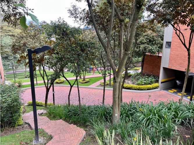 Apartamento de 3 alcobas en venta en Niza, Bogotá, 210 m² · foto 5 de 24