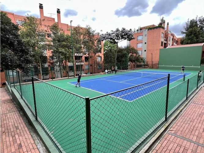 Apartamento de 3 alcobas en venta en Niza, Bogotá, 210 m² · foto 6 de 24