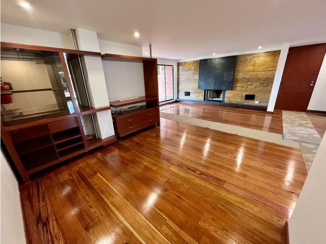 Apartamento de 3 alcobas en venta en Niza, Bogotá, 210 m² · foto 9 de 24