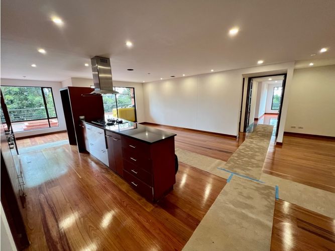 Apartamento de 3 alcobas en venta en Niza, Bogotá, 210 m² · foto 19 de 24