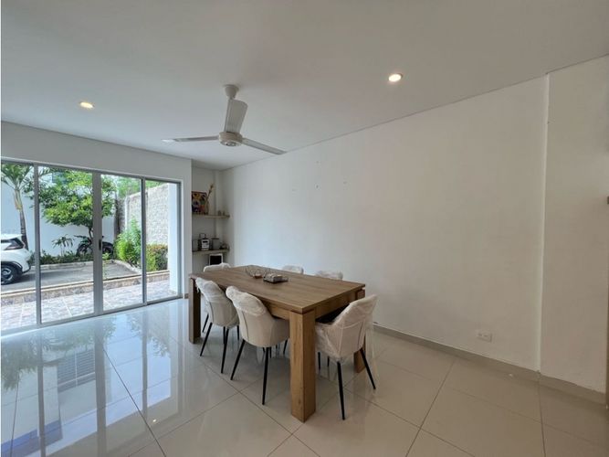 Casa de 3 alcobas en venta en Los Zipas, Girardot, 114 m² · foto 10 de 24