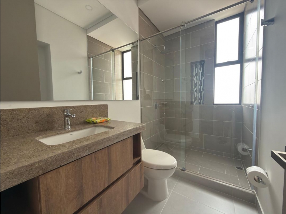 Apartamento en venta en Pance, Cali · foto 8 de 18