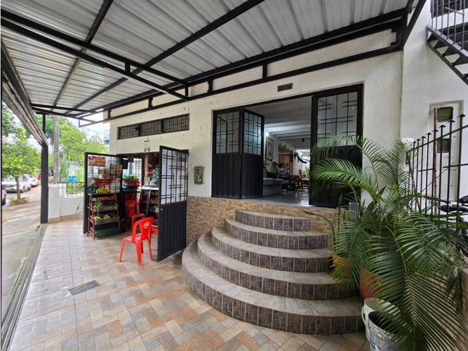 Casa de 4 alcobas en venta en Lagos Iii, Floridablanca, 183 m² · foto 2 de 17