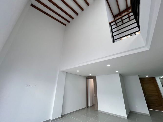 Casa de 4 alcobas en venta en La Ceja, 176 m² · foto 3 de 24