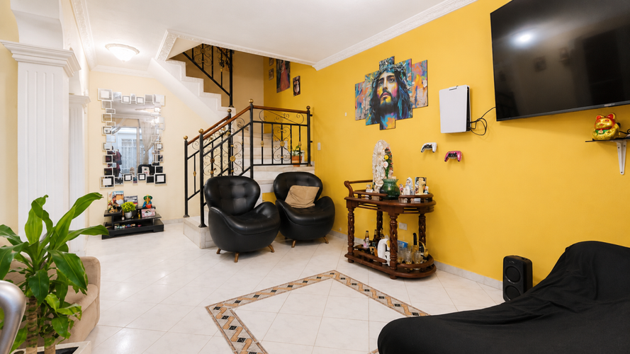 Casa de 3 alcobas en venta en Ciudadela Villamil, Girón, 162 m² · foto 2 de 16