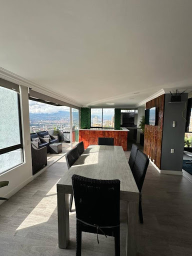 Apartamento en arriendo en San Lucas, Medellín · foto 3 de 24