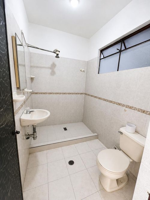 Casa de 4 alcobas en venta en Troncal, Cali, 200 m² · foto 7 de 8