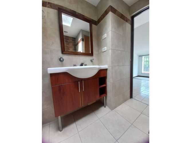 Casa de 4 alcobas en venta en Aguacatal, Cali, 175 m² · foto 2 de 15