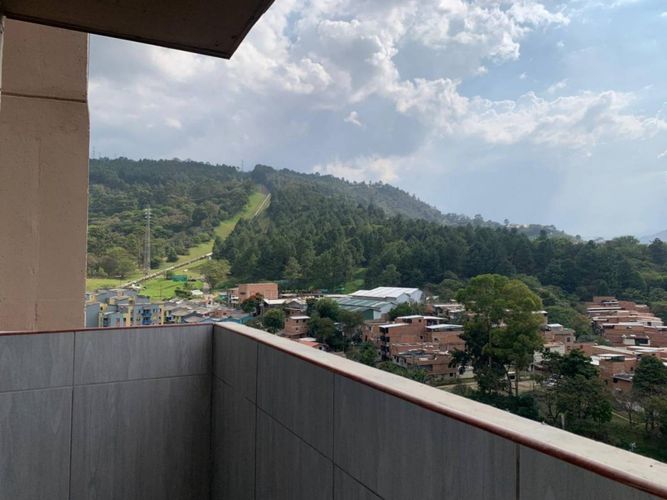 Apartamento de 2 alcobas en venta en Machado, Copacabana, 56 m² · foto 15 de 22