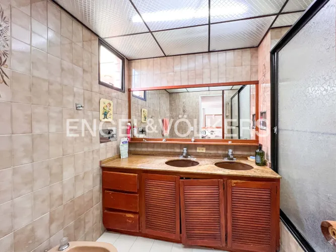 Apartamento de 3 alcobas en venta en Las Acacias, Medellín, 183 m² · foto 13 de 16