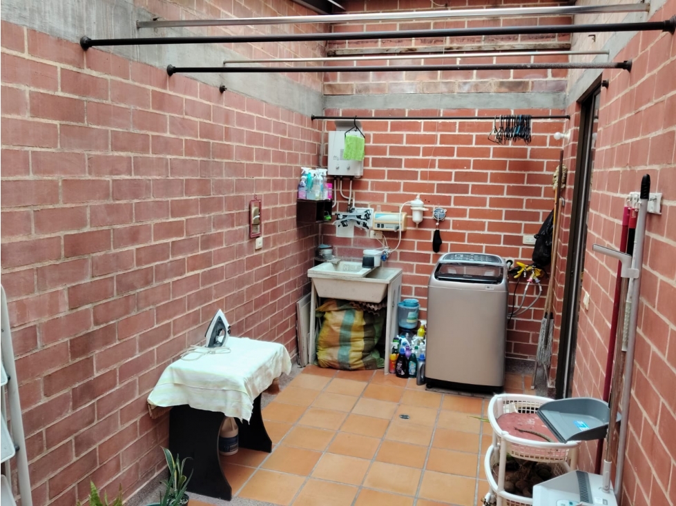 Casa en venta en Ub. Country Et. Iii, Dosquebradas · foto 21 de 24