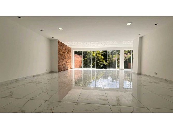 Casa de 5 alcobas en arriendo en La Pradera, Envigado, 230 m² · foto 6 de 24