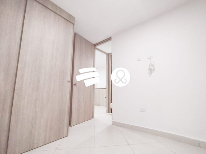Apartamento de 2 alcobas en venta en Las Lomitas, Sabaneta, 71 m² · foto 13 de 21