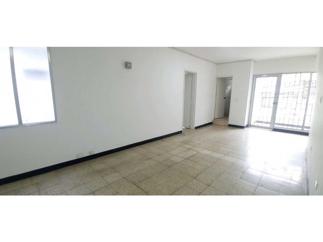 Local en arriendo en Centro, Bello, 110 m² · foto 5 de 17