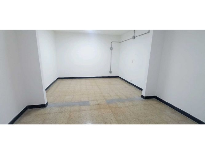 Local en arriendo en Centro, Bello, 110 m² · foto 6 de 17