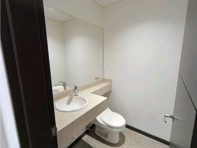 Bodega en arriendo en Manuel Restrepo, Sabaneta, 2900 m² · foto 4 de 24