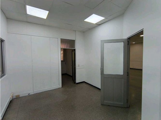 Bodega en arriendo en Manuel Restrepo, Sabaneta, 2900 m² · foto 7 de 24