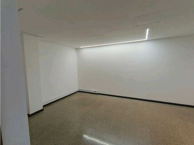 Bodega en arriendo en Manuel Restrepo, Sabaneta, 2900 m² · foto 8 de 24