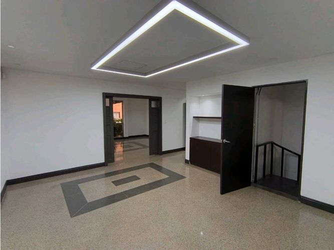 Bodega en arriendo en Manuel Restrepo, Sabaneta, 2900 m² · foto 13 de 24