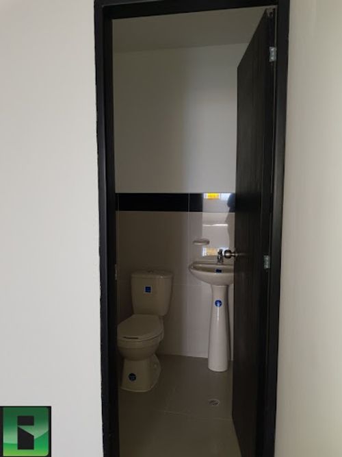 Oficina en venta en Niquia, Bello, 67 m² · foto 3 de 3