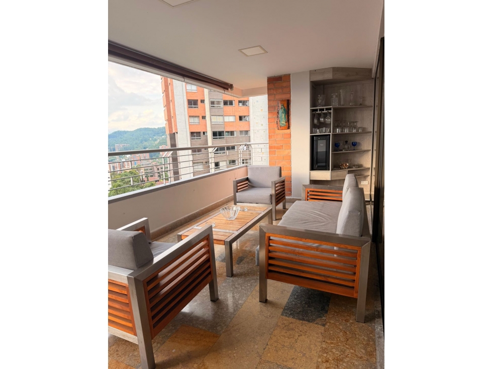 Apartamento en arriendo en El Poblado, Medellín · foto 13 de 15
