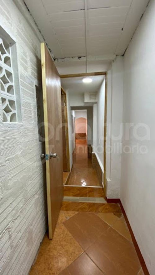 Casa de 2 alcobas en venta en Paris, Bello, 56 m² · foto 3 de 6