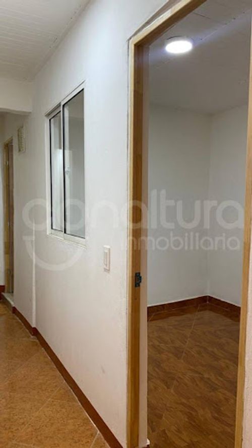 Casa de 2 alcobas en venta en Paris, Bello, 56 m² · foto 4 de 6