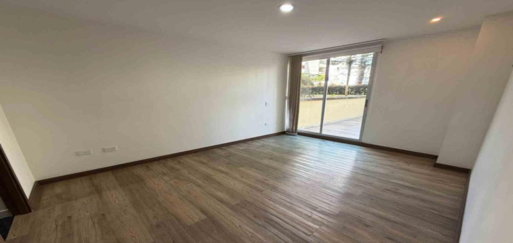 Apartamento de 2 alcobas en venta en La Milagrosa, La Ceja, 65 m² · foto 6 de 12