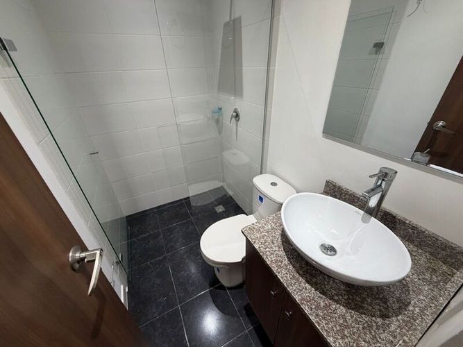 Apartamento de 2 alcobas en venta en La Milagrosa, La Ceja, 65 m² · foto 8 de 12