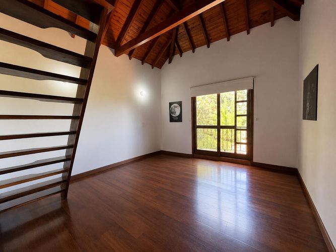 Casa de 3 alcobas en arriendo en Loma Del Escobero, Envigado, 273 m² · foto 8 de 20