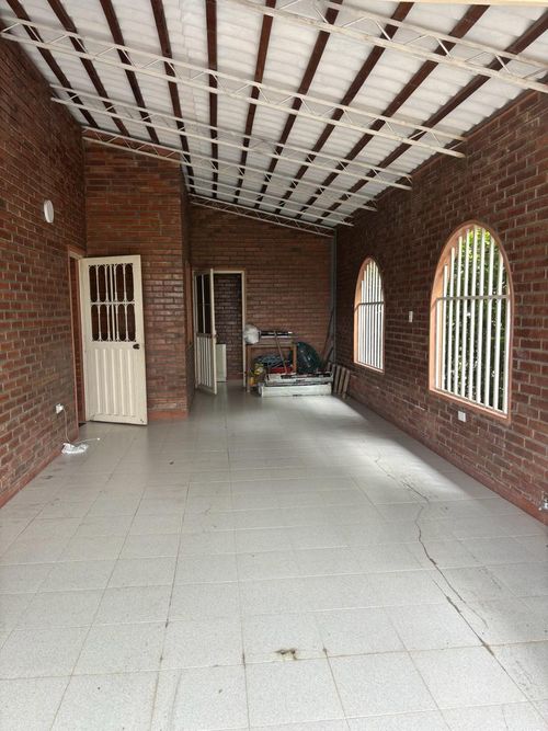 Casa de 3 alcobas en venta en Oriente, Girardot, 370 m² · foto 7 de 24