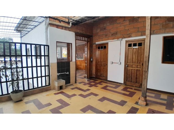 Local en arriendo en Prado, Medellín, 450 m² · foto 10 de 24