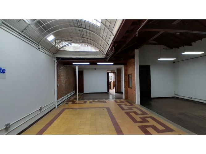 Local en arriendo en Prado, Medellín, 450 m² · foto 14 de 24