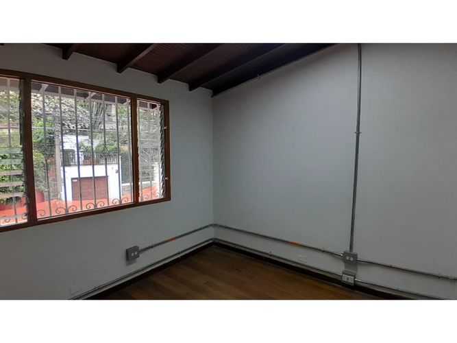 Local en arriendo en Prado, Medellín, 450 m² · foto 17 de 24