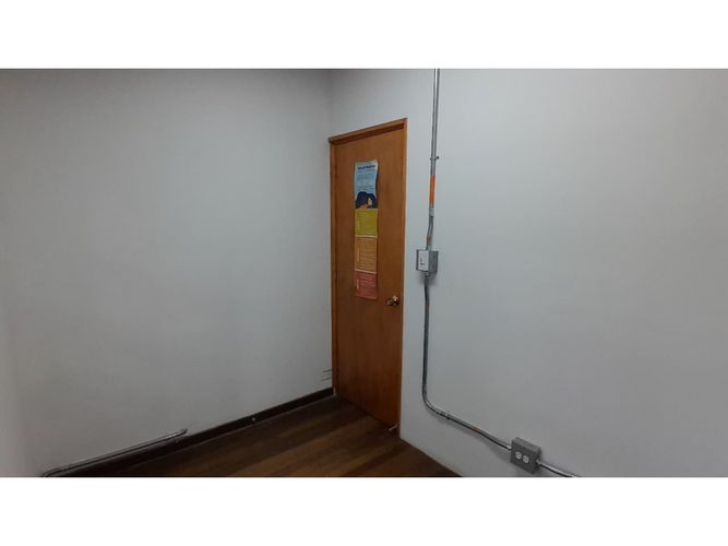 Local en arriendo en Prado, Medellín, 450 m² · foto 19 de 24
